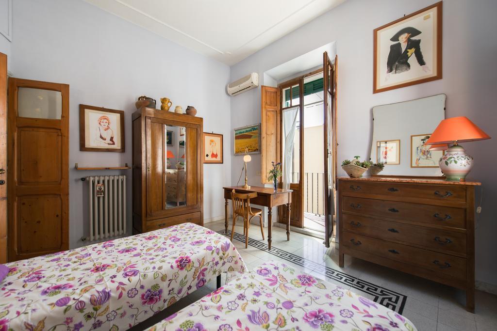 Colosseo Holiday House Roma Exterior foto