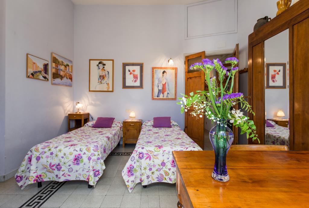 Colosseo Holiday House Roma Exterior foto